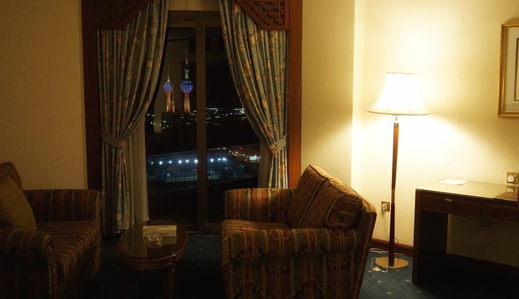 Safir International Hotel Kuwait Kuwait City Exterior foto