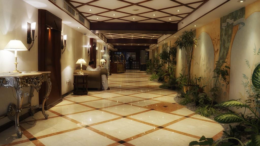 Safir International Hotel Kuwait Kuwait City Exterior foto