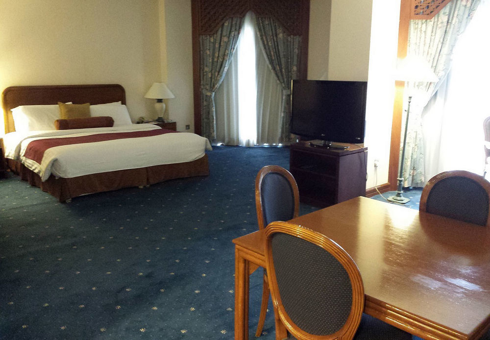 Safir International Hotel Kuwait Kuwait City Exterior foto