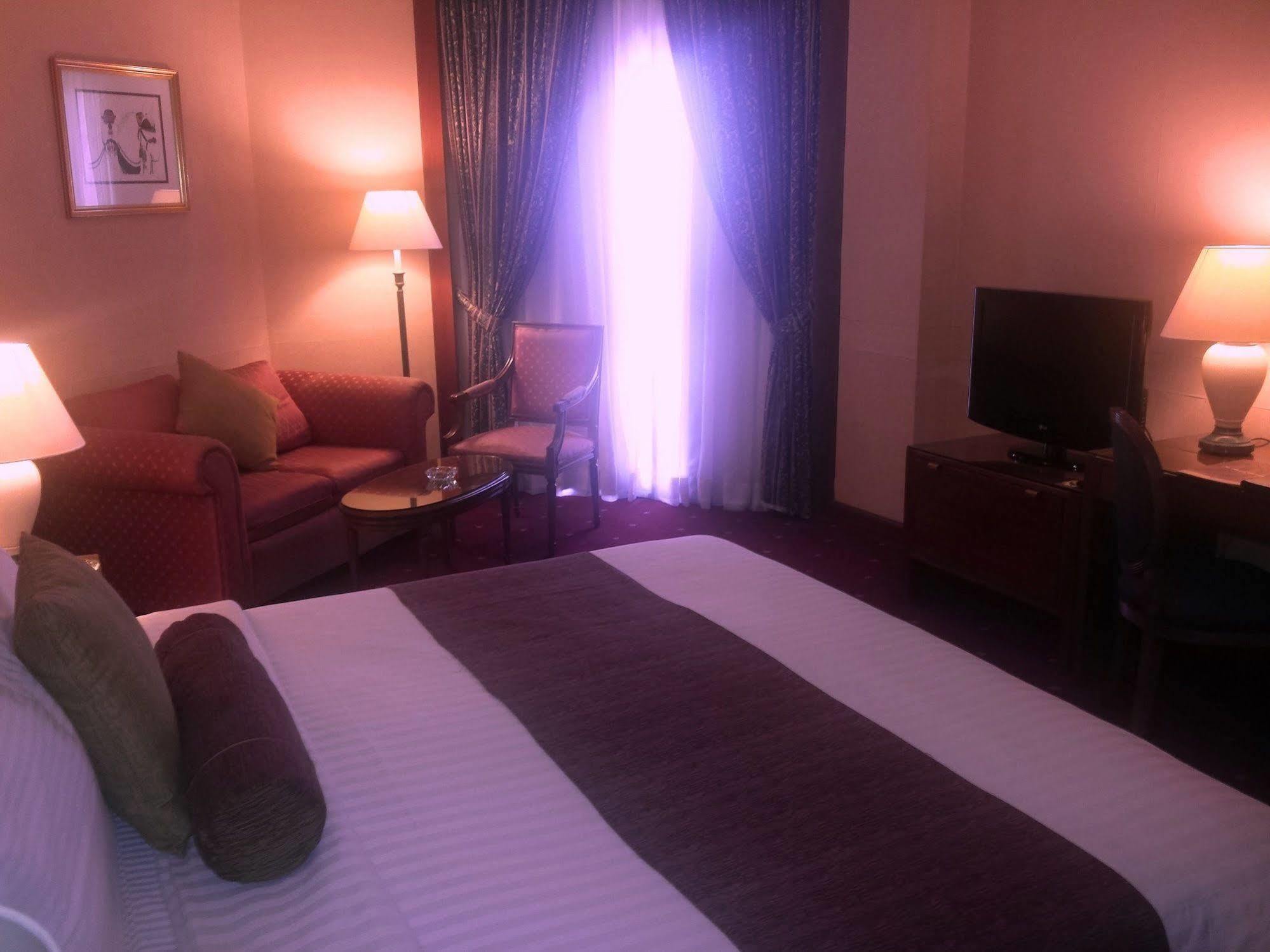 Safir International Hotel Kuwait Kuwait City Exterior foto