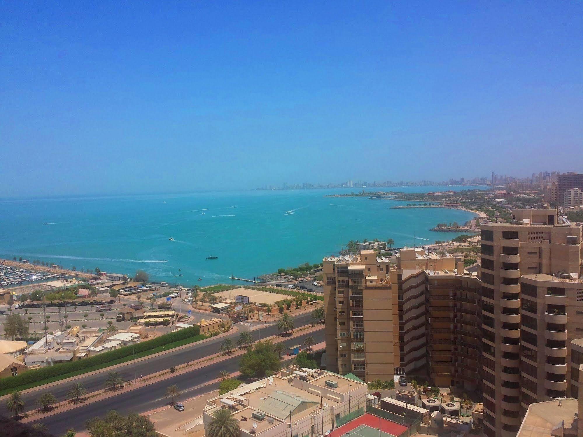 Safir International Hotel Kuwait Kuwait City Exterior foto
